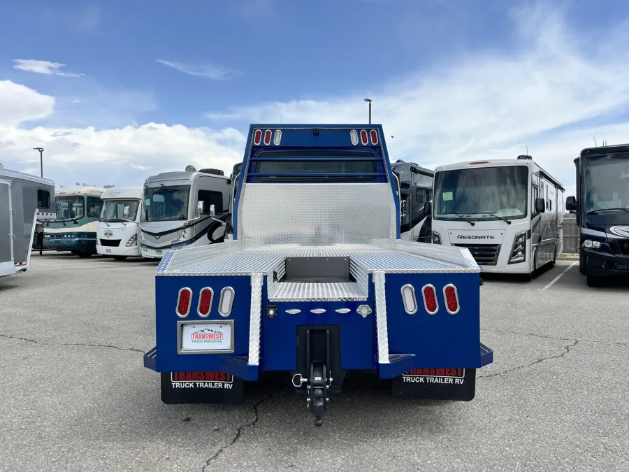 2024 Freightliner M2 106 Plus Summit Hauler | Photo 16 of 25