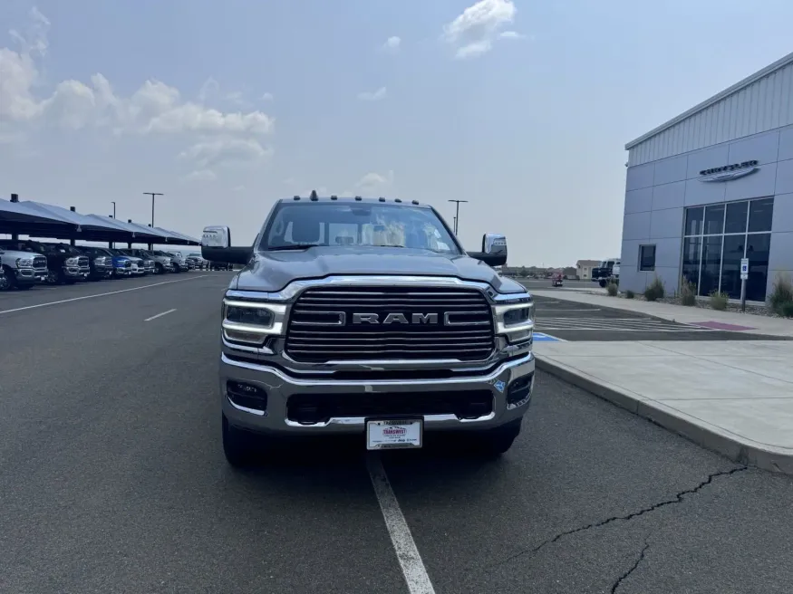 2024 RAM 3500 Laramie | Photo 2 of 15