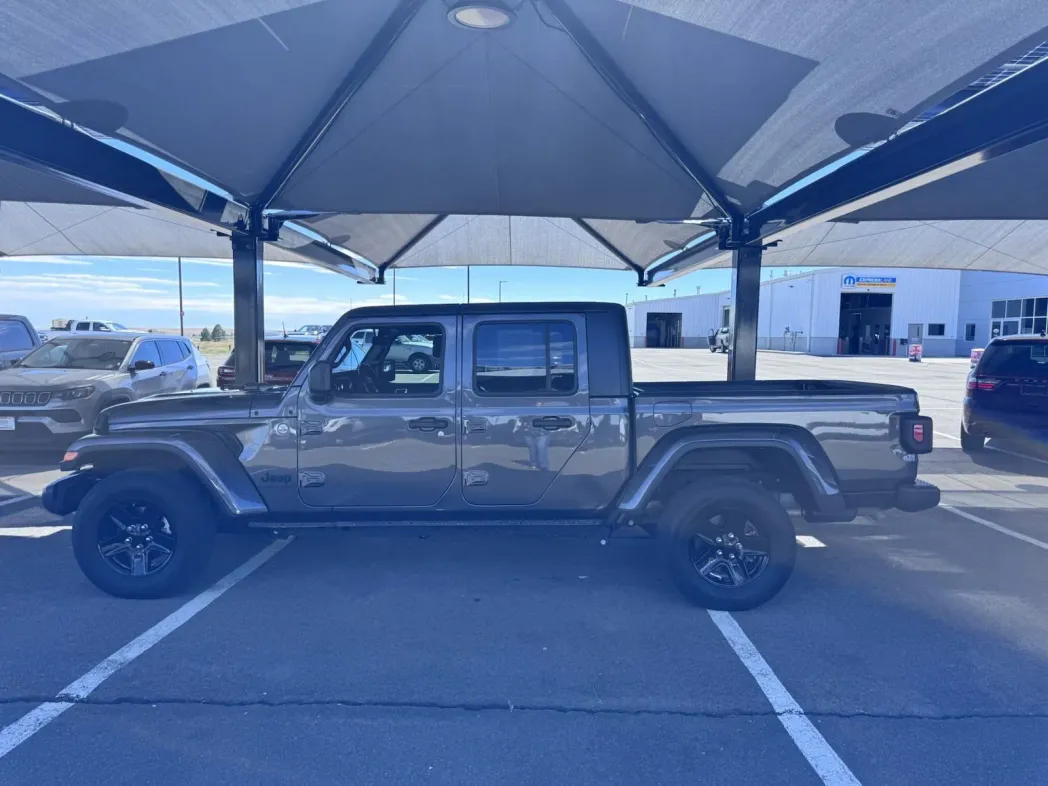 2021 Jeep Gladiator Sport S 