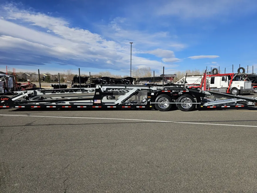 2024 Peterbilt 389 | Photo 23 of 37