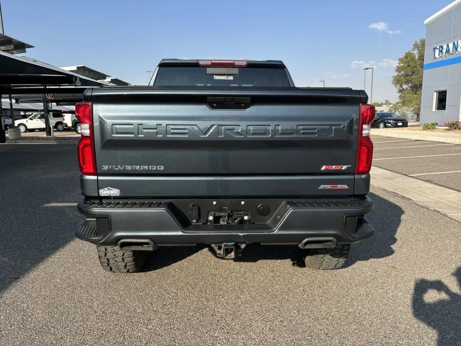 2021 Chevrolet Silverado 1500 RST | Photo 3 of 23