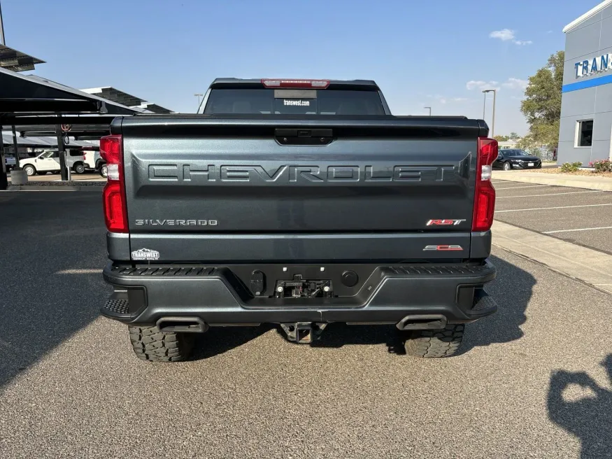 2021 Chevrolet Silverado 1500 RST | Photo 3 of 23