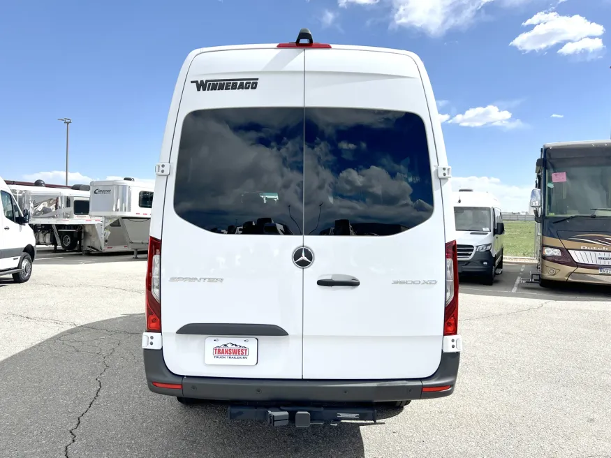 2023 Winnebago Adventure Wagon 70 SE | Photo 11 of 15