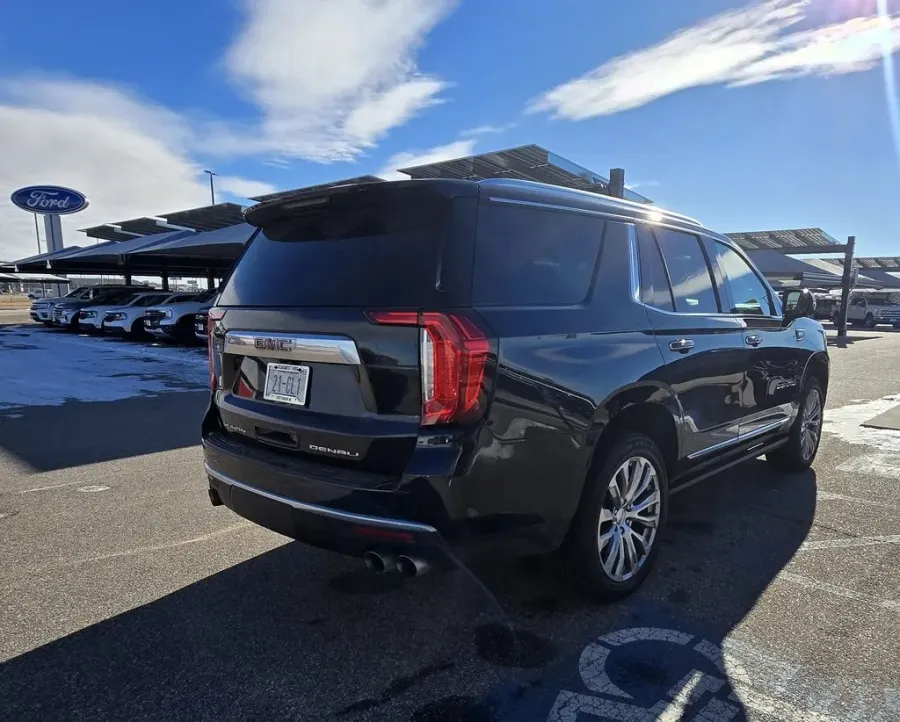 2023 GMC Yukon | Photo 6 of 34