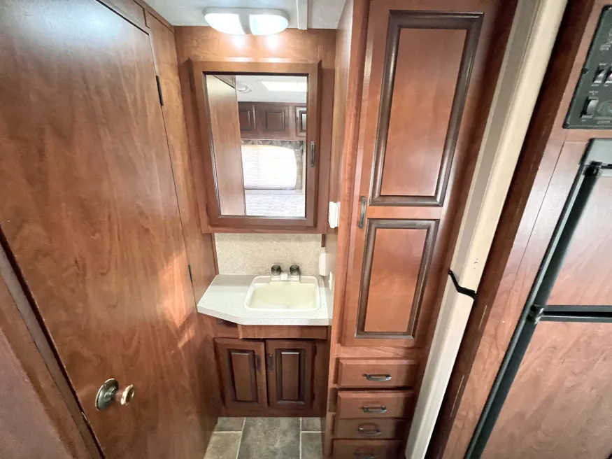 2013 Forest River Sunseeker 2450S | Photo 12 of 23