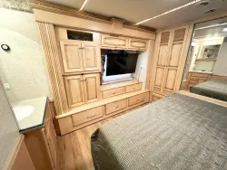 2007 Newmar Dutch Star 4324 | Thumbnail Photo 16 of 31