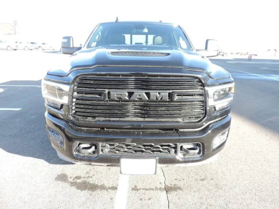 2023 RAM 2500 Laramie | Photo 14 of 28