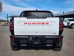 2025 GMC HUMMER EV Pickup 2X | Thumbnail Photo 12 of 33