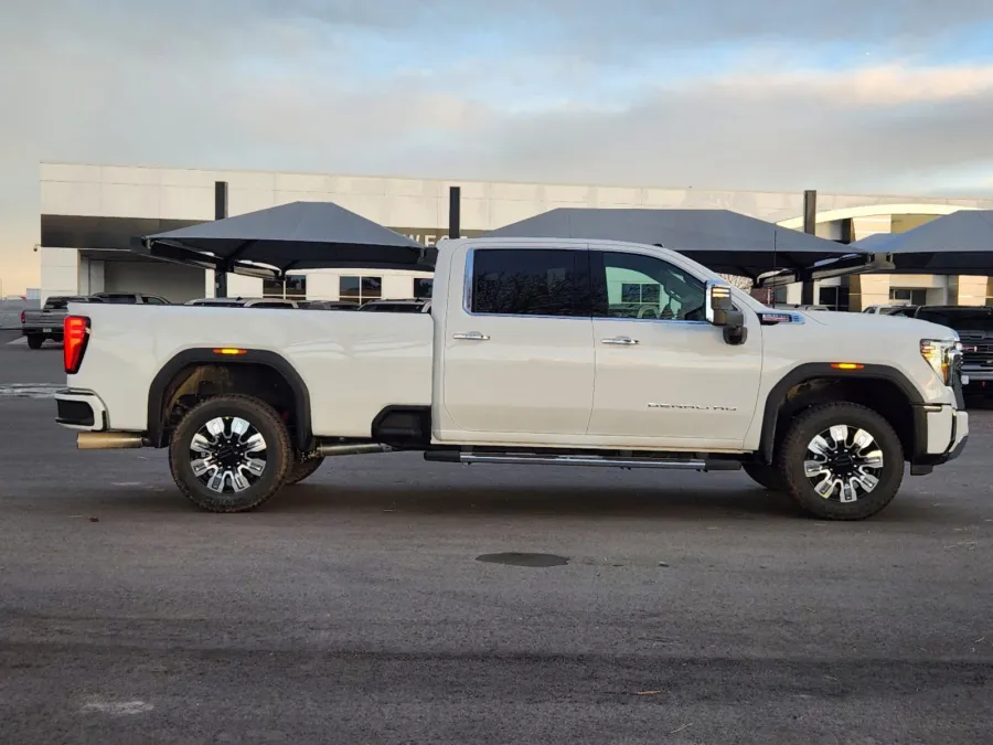 2025 GMC Sierra 3500HD Denali | Photo 1 of 29