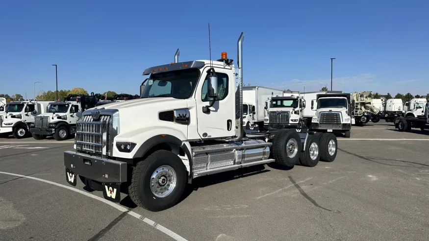 2025 Western Star 49X | Photo 1 of 15