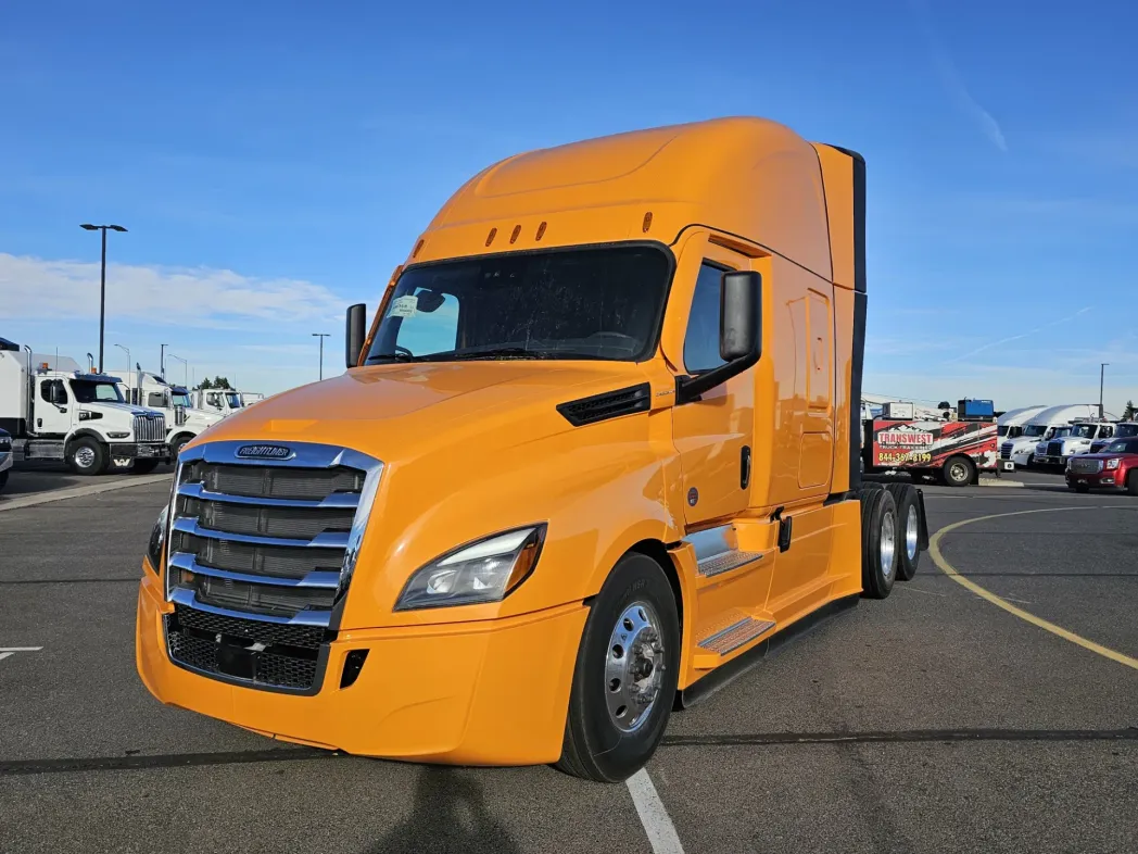 2025 Freightliner Cascadia 126 