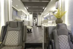 2024 Emerald Prevost H3-45 | Thumbnail Photo 3 of 24