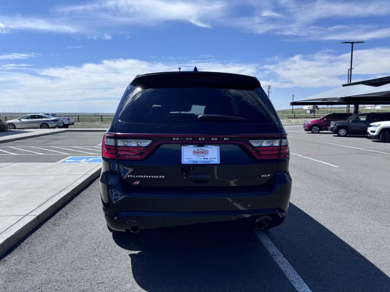 2022 Dodge Durango GT Plus | Photo 6 of 17