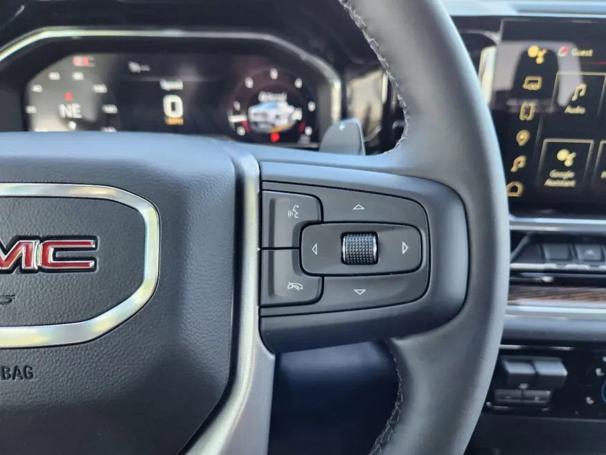 2025 GMC Sierra 1500 Elevation | Photo 23 of 29