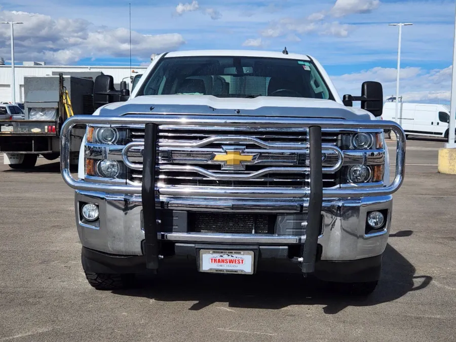 2015 Chevrolet Silverado 2500HD LT | Photo 4 of 33