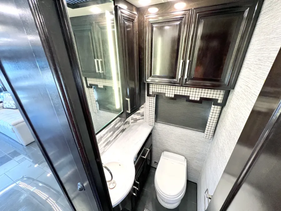 2020 Newmar London Aire 4543 | Photo 12 of 31