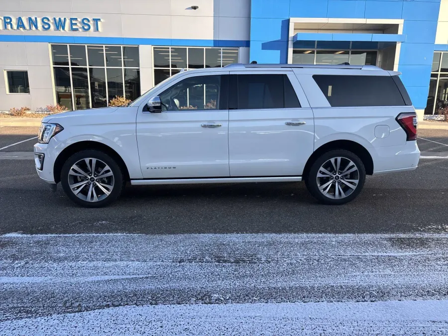 2021 Ford Expedition Max Platinum | Photo 1 of 26