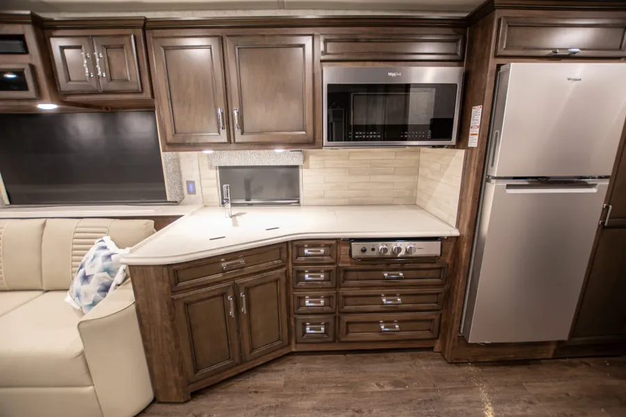 2024 Newmar Bay Star 3626 | Photo 10 of 33