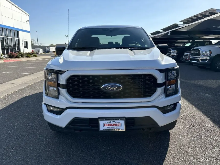 2023 Ford F-150 XL | Photo 7 of 18