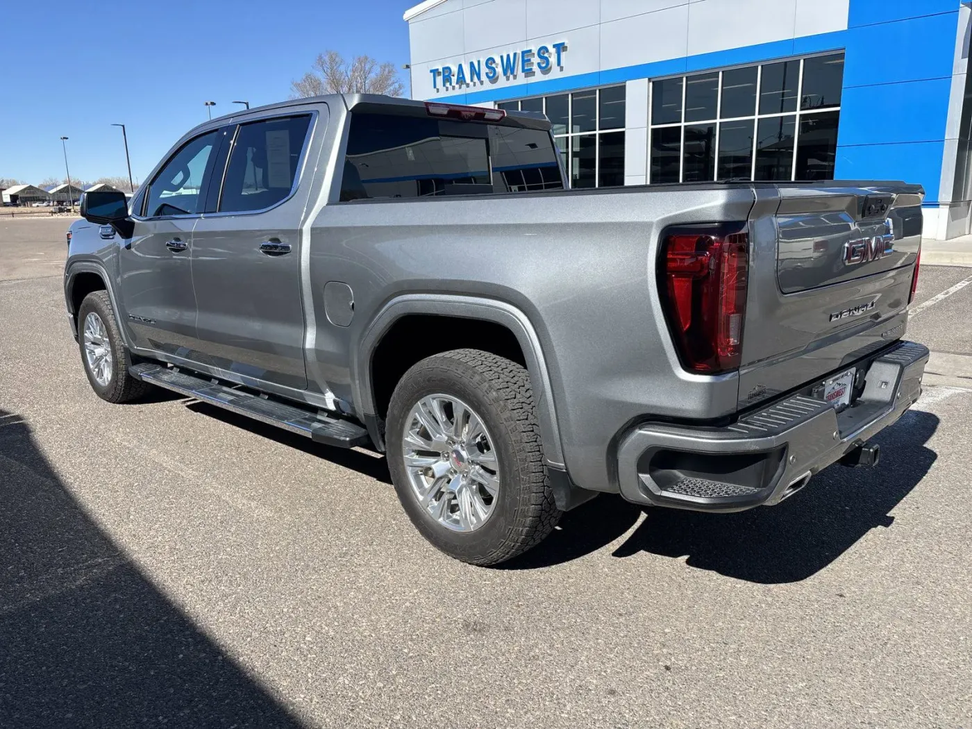 2024 GMC Sierra 1500 Denali | Photo 2 of 22