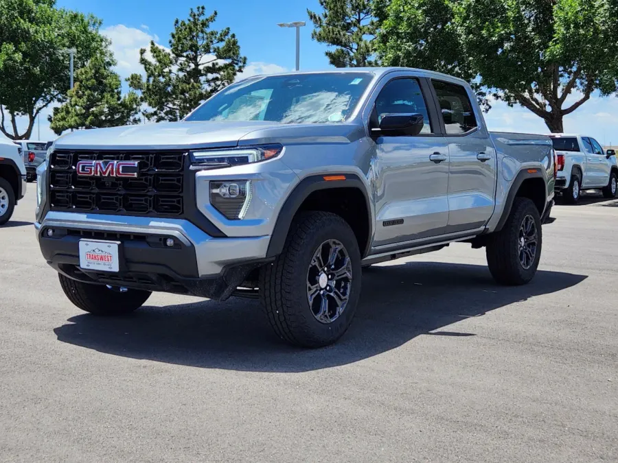 2024 GMC Canyon 4WD Elevation | Photo 3 of 28