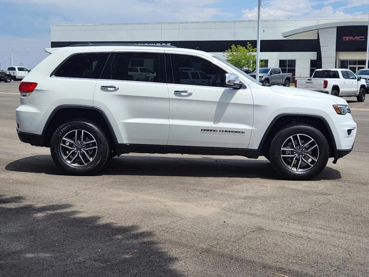 2019 Jeep Grand Cherokee Limited | Photo 1 of 29