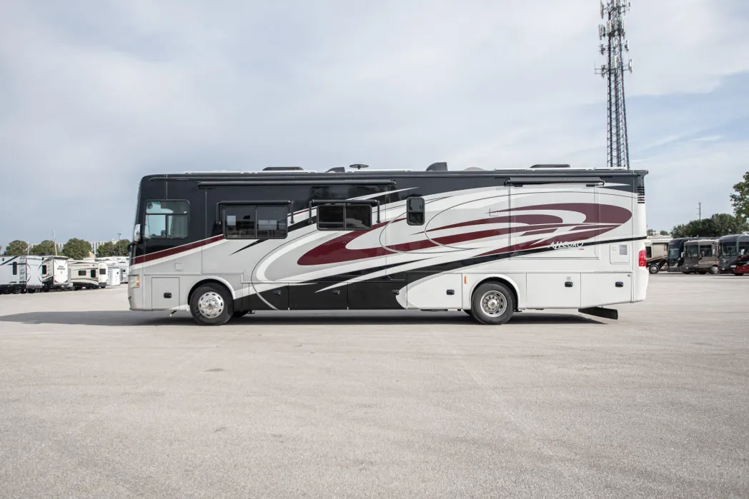 2017 Tiffin Allegro Red 38QBA 