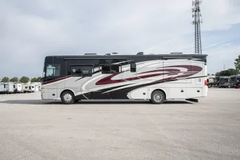 2017 Tiffin Allegro Red 38QBA