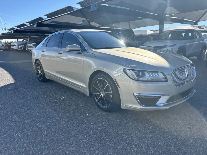 2017 Lincoln MKZ Reserve | Photo 6 of 22