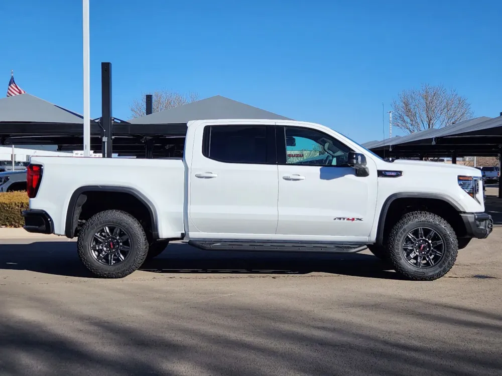 2025 GMC Sierra 1500 AT4X