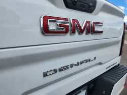 2024 GMC Sierra 3500HD Denali | Thumbnail Photo 14 of 32