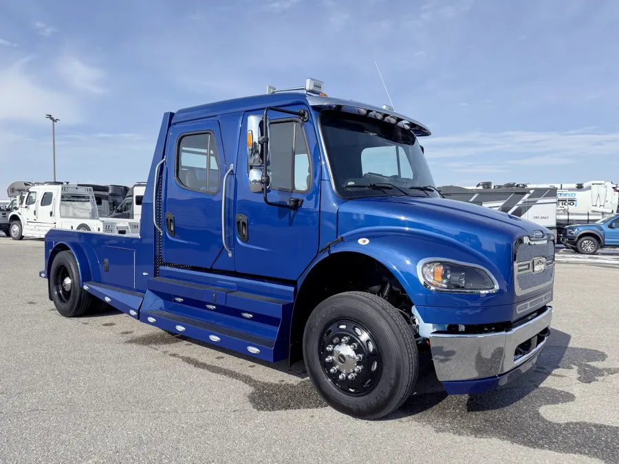 2024 Freightliner M2 106 Plus Summit Hauler | Photo 23 of 24