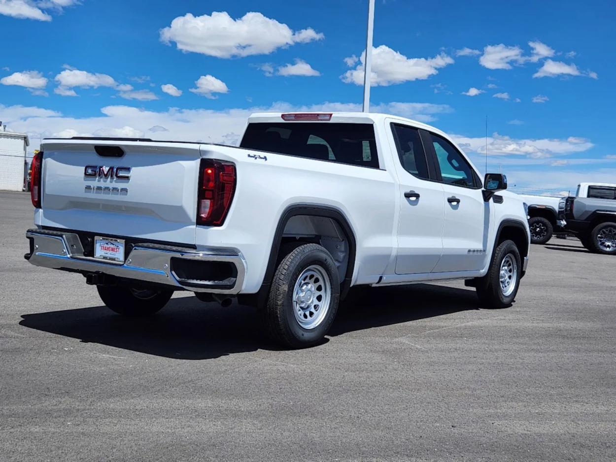 2024 GMC Sierra 1500 Pro | Photo 2 of 23