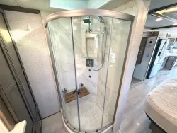 2020 Newmar Ventana 4002 | Thumbnail Photo 16 of 28