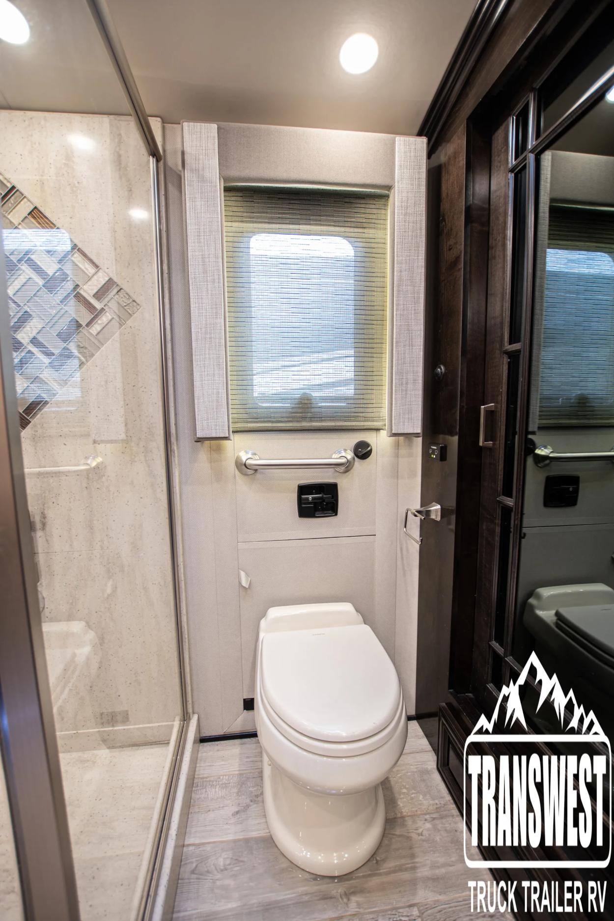 2018 Newmar London Aire 4531 | Photo 18 of 20