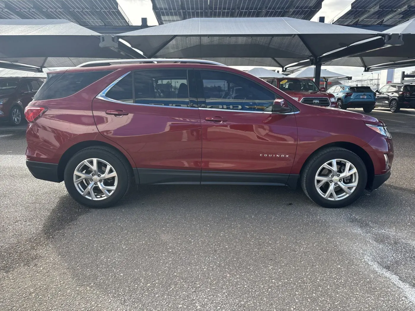 2020 Chevrolet Equinox LT | Photo 5 of 21