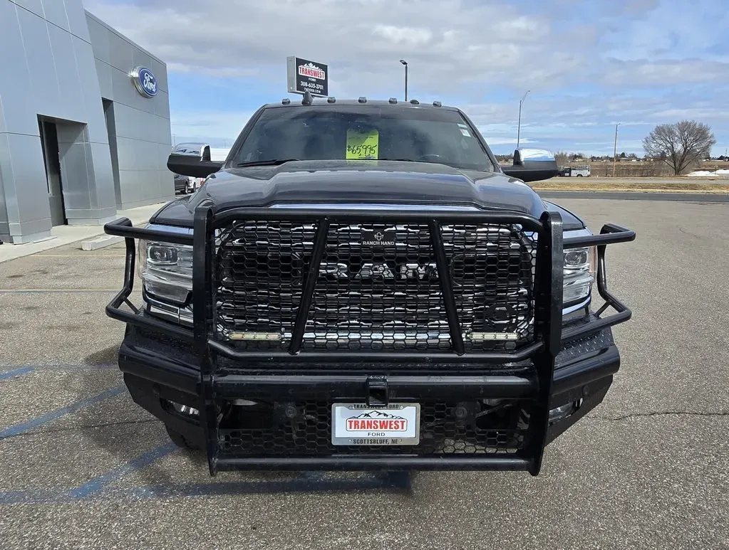 2022 RAM 3500 | Photo 4 of 34