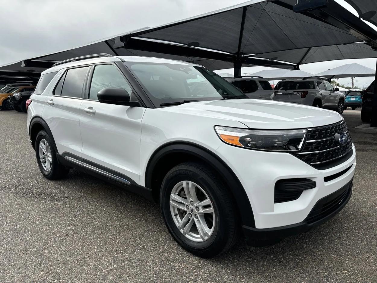 2021 Ford Explorer XLT | Photo 6 of 25