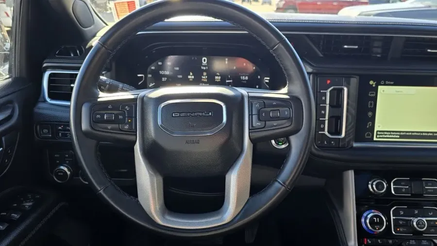 2023 GMC Yukon | Photo 16 of 34