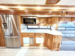 2019 Newmar Dutch Star 4363 | Thumbnail Photo 10 of 31