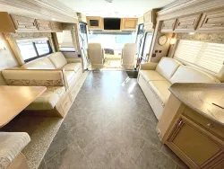 2014 Newmar Bay Star 3308 | Thumbnail Photo 4 of 28