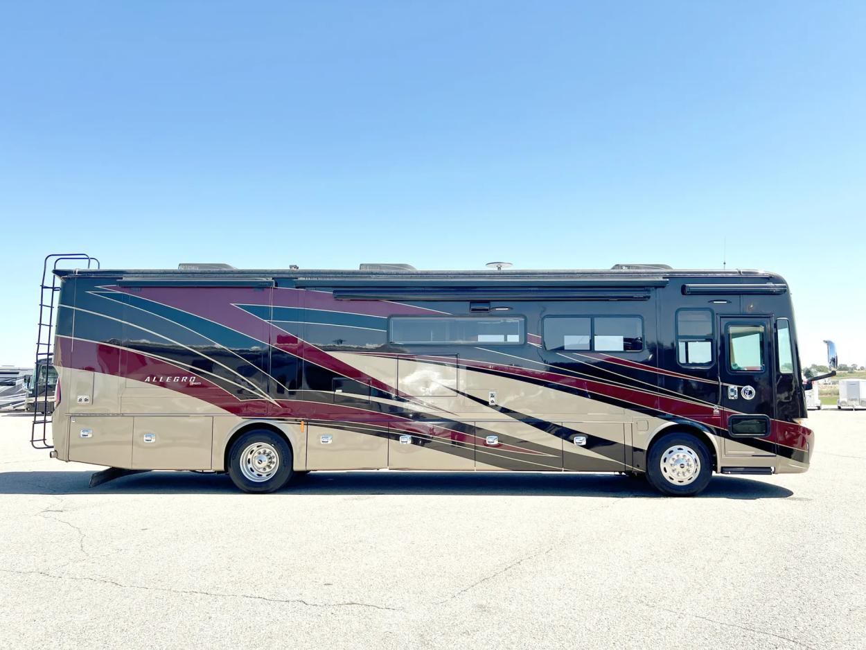 2021 Tiffin Allegro Red 37PA | Photo 2 of 29