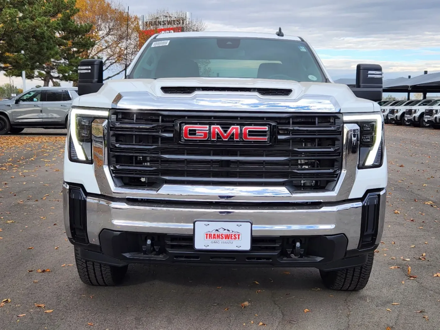 2025 GMC Sierra 3500HD Pro | Photo 4 of 28