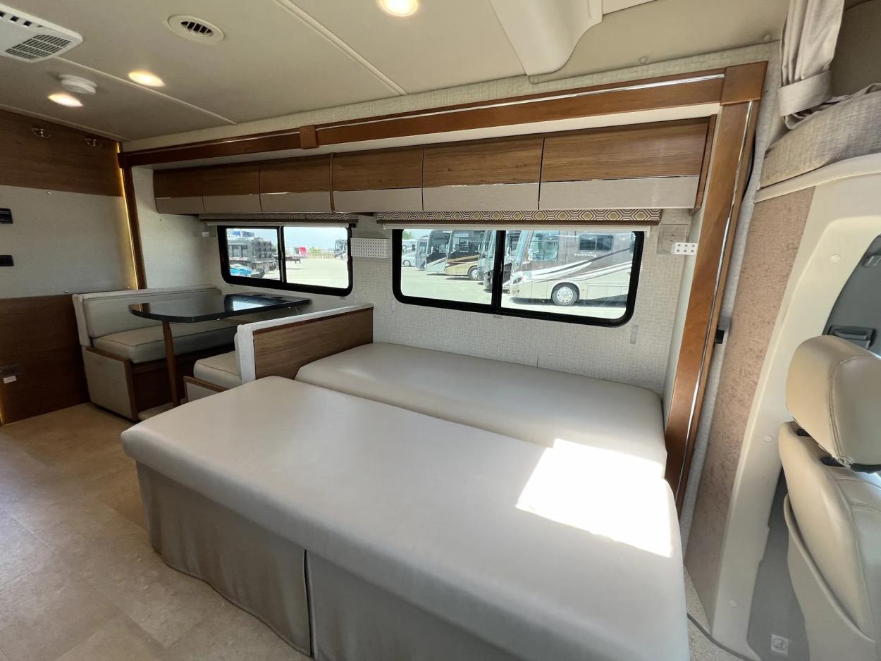 2016 Winnebago Navion 24M | Photo 10 of 22