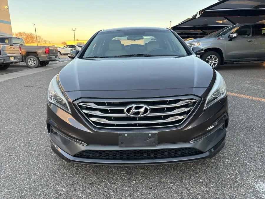 2015 Hyundai Sonata 2.4L Sport | Photo 7 of 20