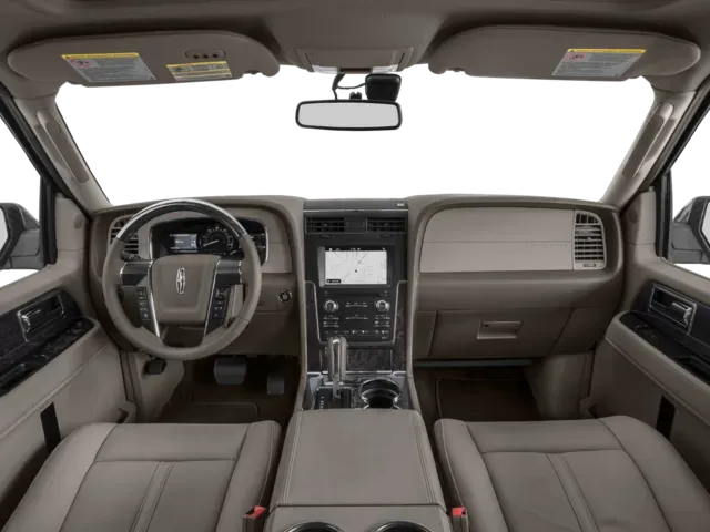 2016 Lincoln Navigator | Photo 4 of 14