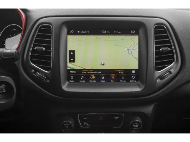 2020 Jeep Compass | Photo 13 of 14