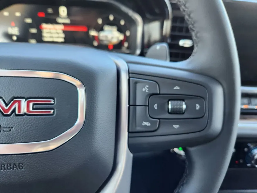 2025 GMC Sierra 1500 Elevation | Photo 24 of 31