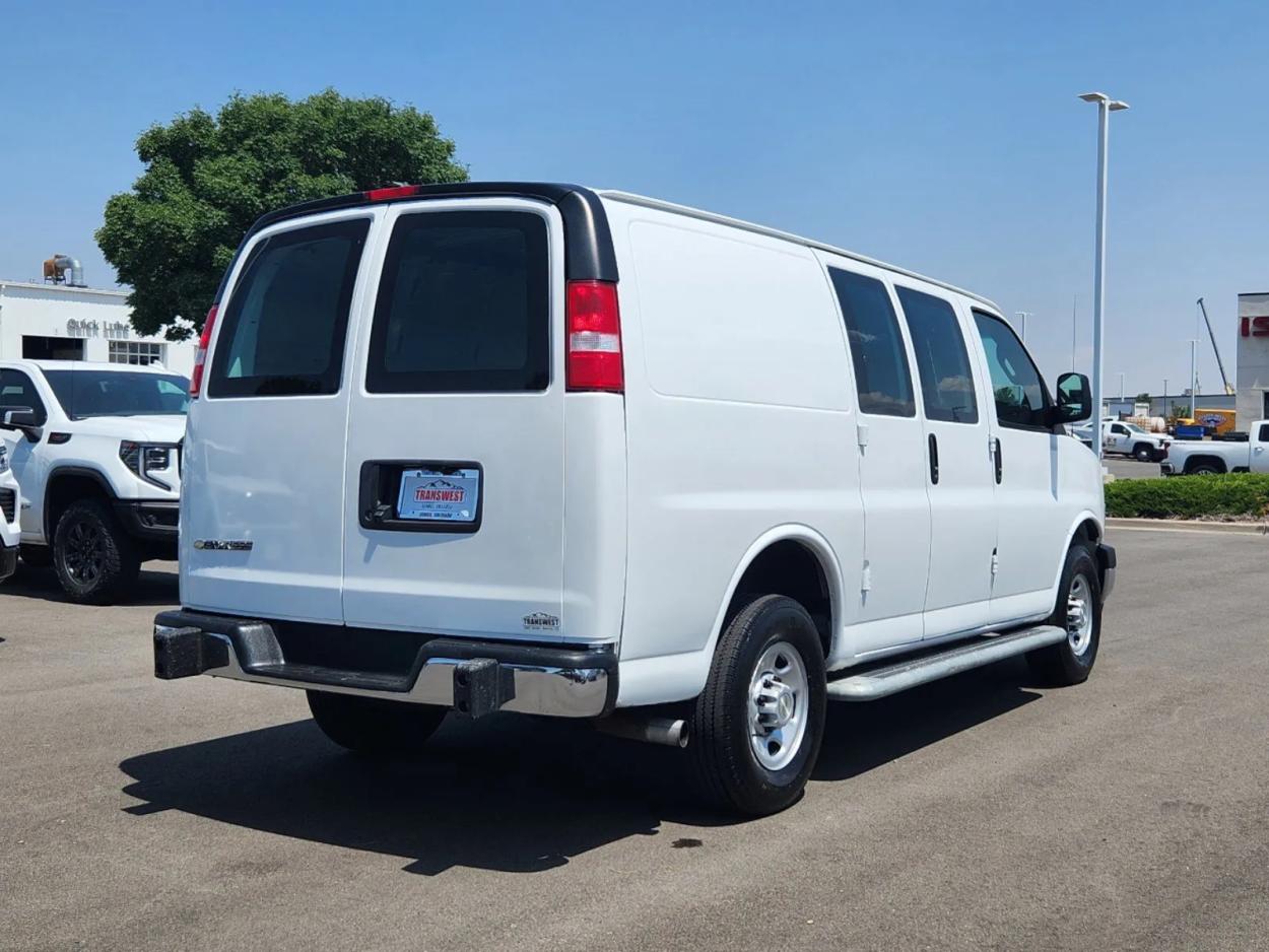 2022 Chevrolet Express Cargo Van CARGO | Photo 2 of 28