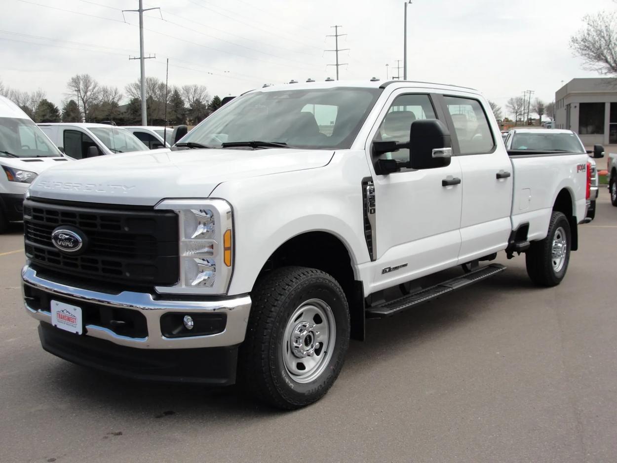 2024 Ford F-350 | Photo 1 of 22